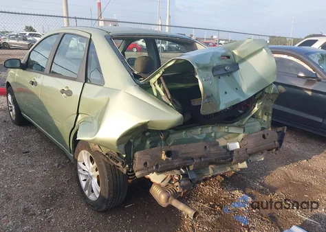 2007 Ford Focus Zx4/S/Se/Ses из США, поврежденный, VIN 1FAHP34N67W180183